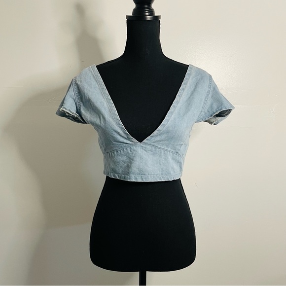 prettylittlething | flared sleeve blue denim crop top - Picture 13 of 13